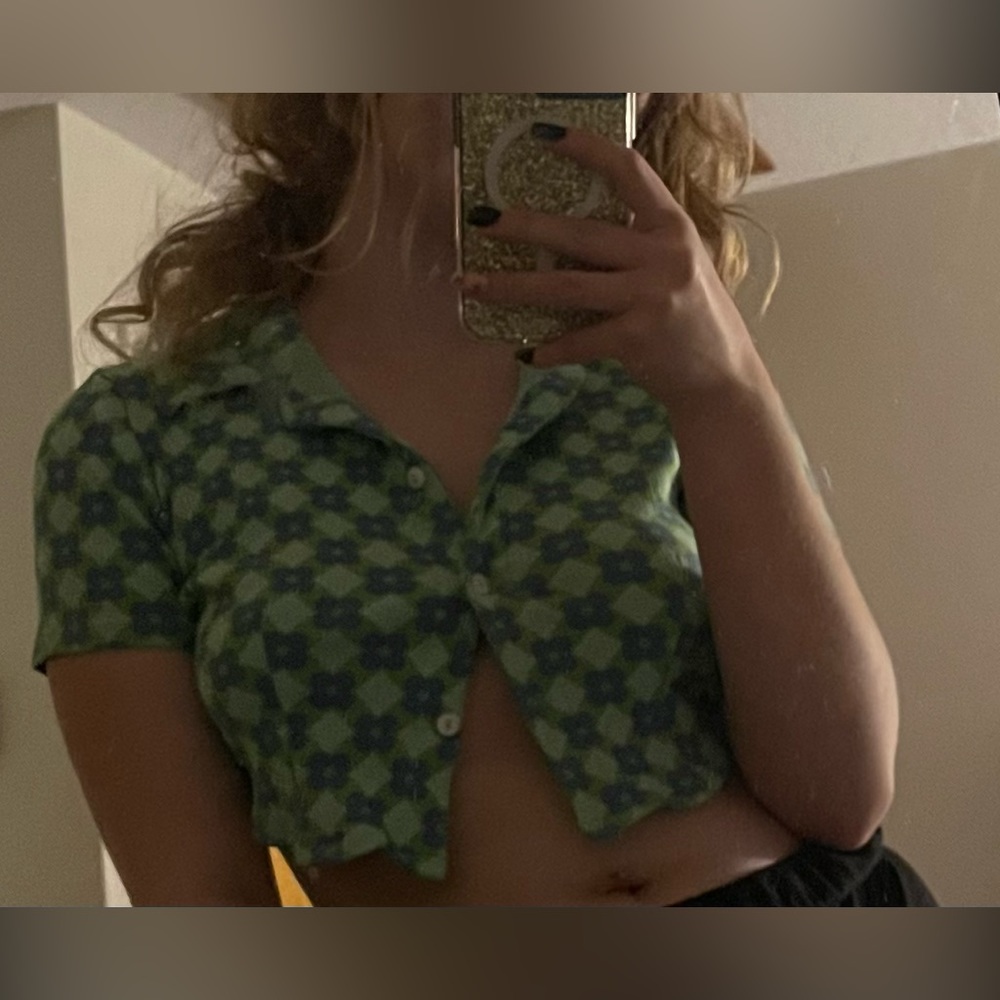 Green button up crop top